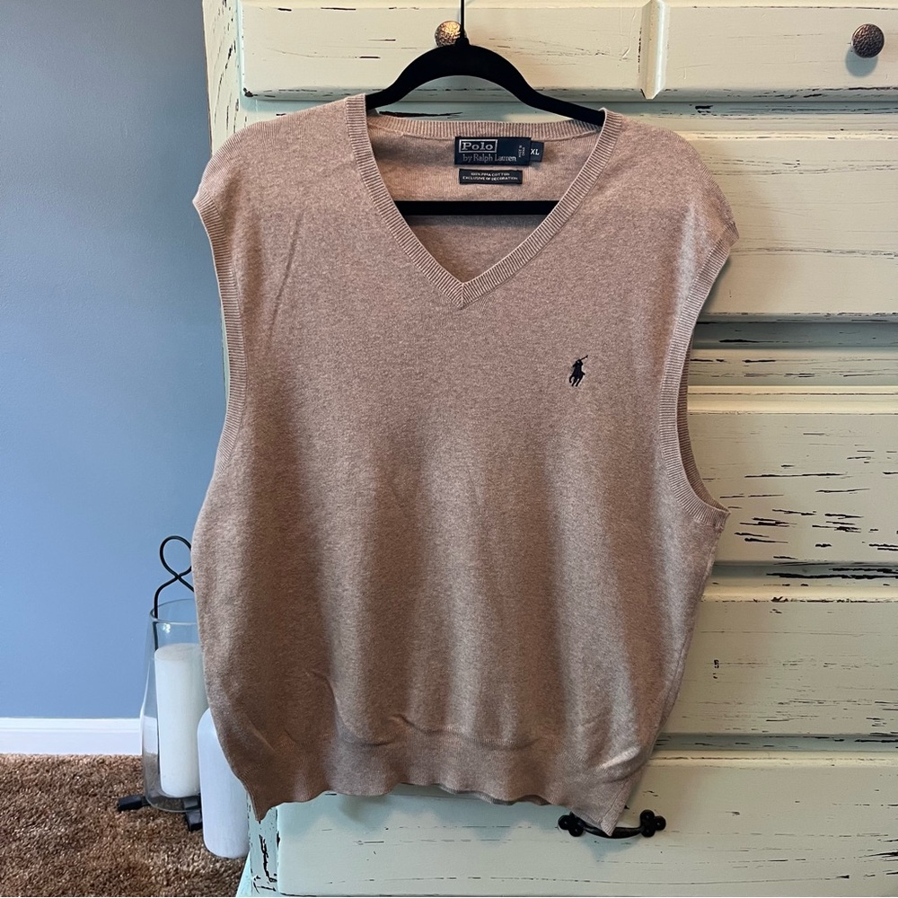 Polo Ralph LaurenMen's gray Sweater Vest. Size XL 100% cotton.